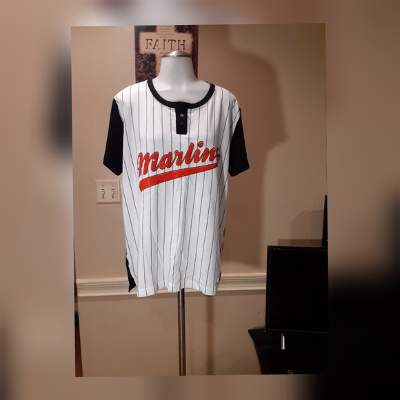 PINK by Victoria's Secret - Picture 3 of 5